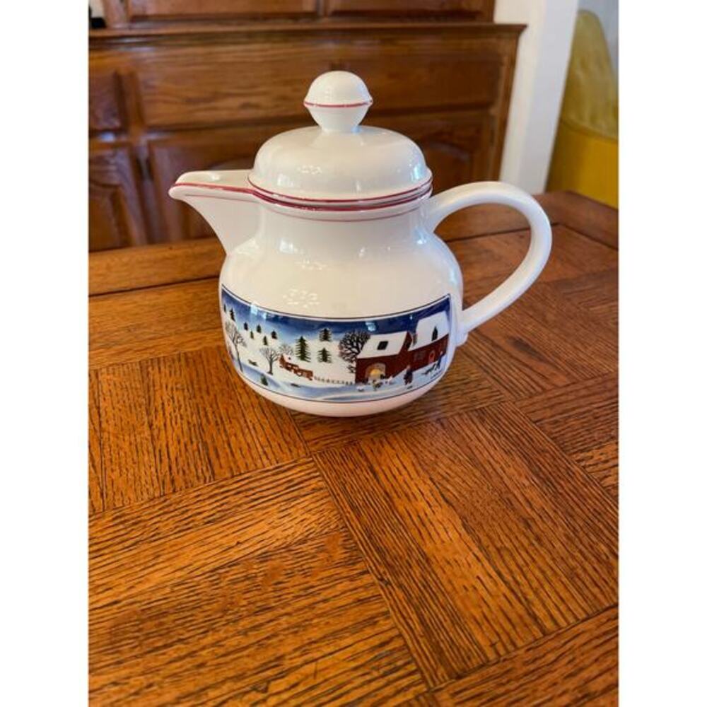 VILLEROY & BOCH NAIF CHRISTMAS 3 CUP 6 3/8" TEAPOT & LID